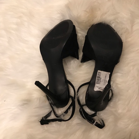 🌺NEW! Nine West 2 tone pattern heels🌺 - Picture 6 of 6